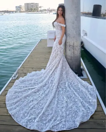Picture for category White Gowns