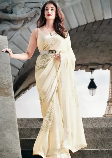 Picture of Simple Bollywood Styled Saree
