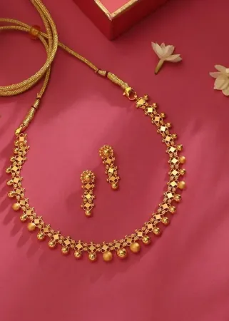 https://orchid.nop-station.com/images/thumbs/0000541_simple-gold-jewellery_450.webp